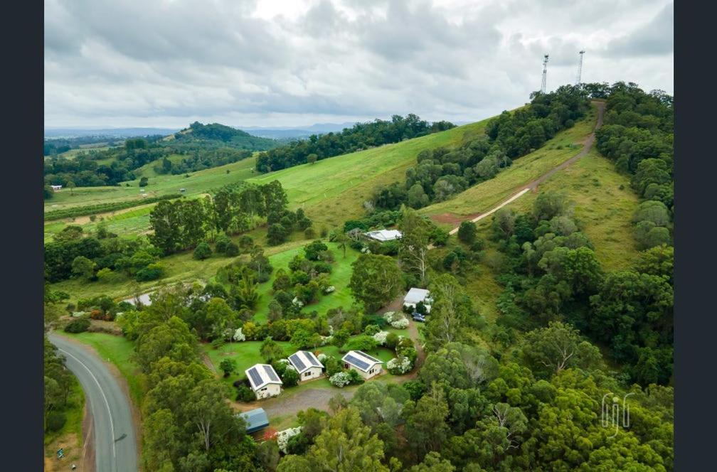 Amamoor Homestead And Country Cottages Exterior photo